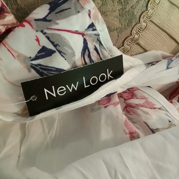 NWT DRESS - Picture 3 of 8